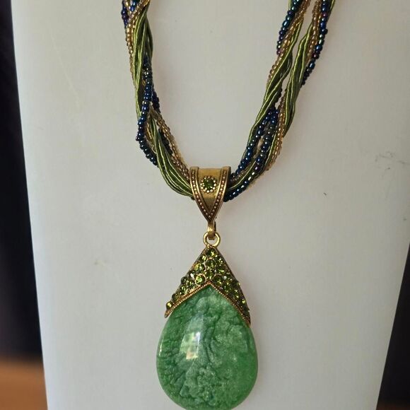 Women's green multi strand necklace boho like new - Picture 1 of 4